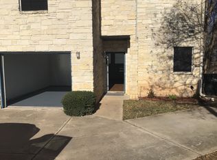 2913 Whisper Oaks Ln #B, Georgetown, TX 78628