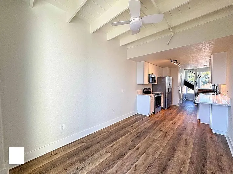 3046 Nimitz Blvd — Photo 2