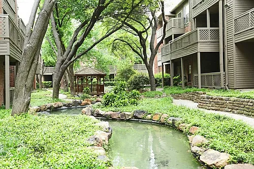 Parkford Oaks Photo 1