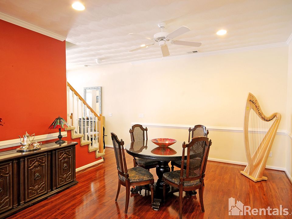 1st image of 5533 Conservatory Ave