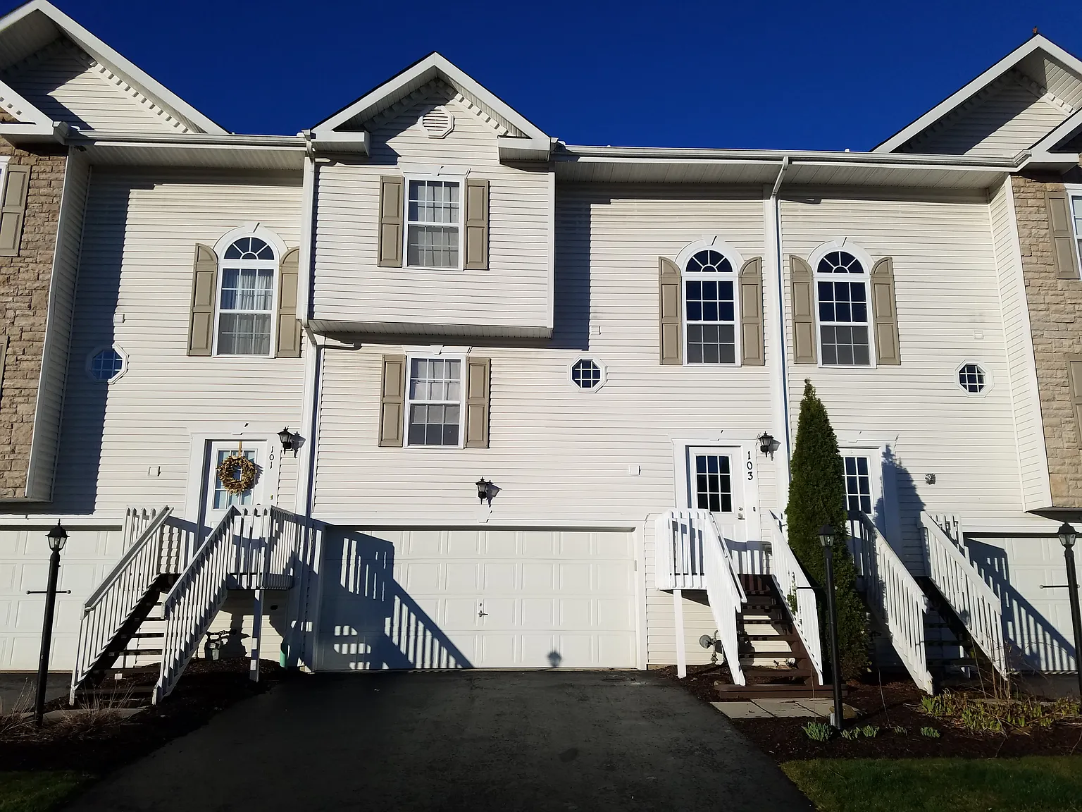 103 Manor View Dr photo 1