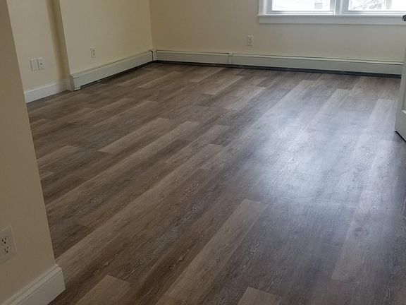 3rd image of 2 Lockwood Pl #2