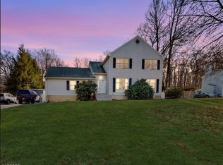 127 Prospect Point Rd, Lake Hopatcong, NJ 07849