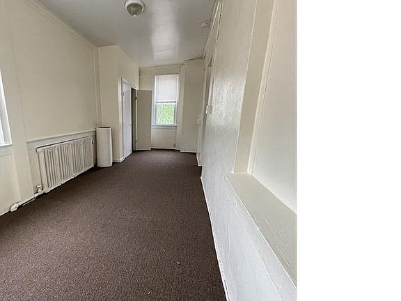 4th image of 2931 Morgan Ave APT 2
