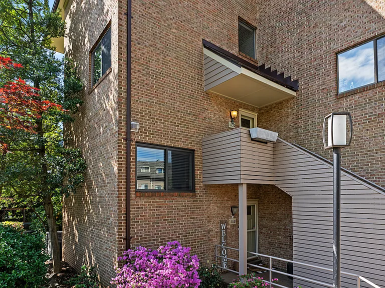 11120 Harbor Ct #1120 — Photo 34