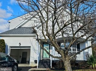 7 Liberty Ct, Upper Chichester, PA 19061