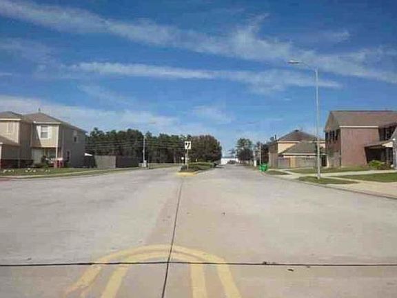 4th image of 1627 Cold River Dr