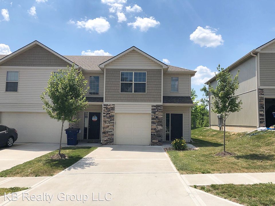 1st image of 1414 NE Mary Ct