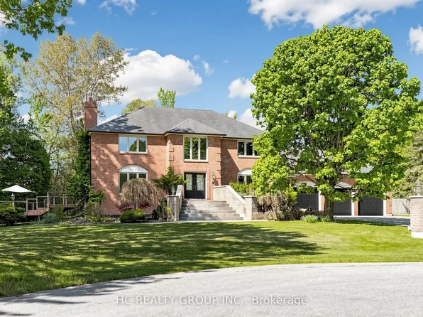 12 Bunting Ct, Pickering, ON L1T 3S5