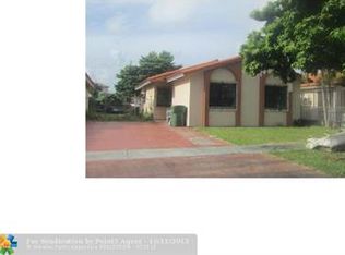 2948 W 68th Pl, Hialeah, FL 33018
