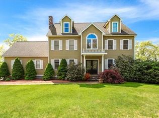 5 Follett Dr, Wrentham, MA 02093
