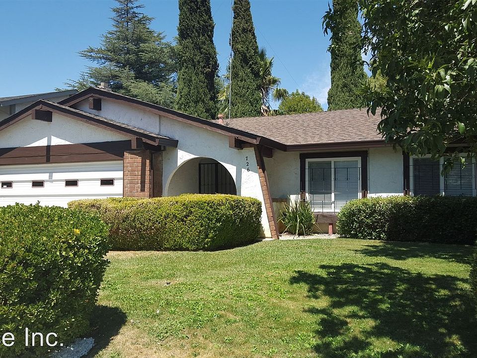 1st image of 726 Heather Ln