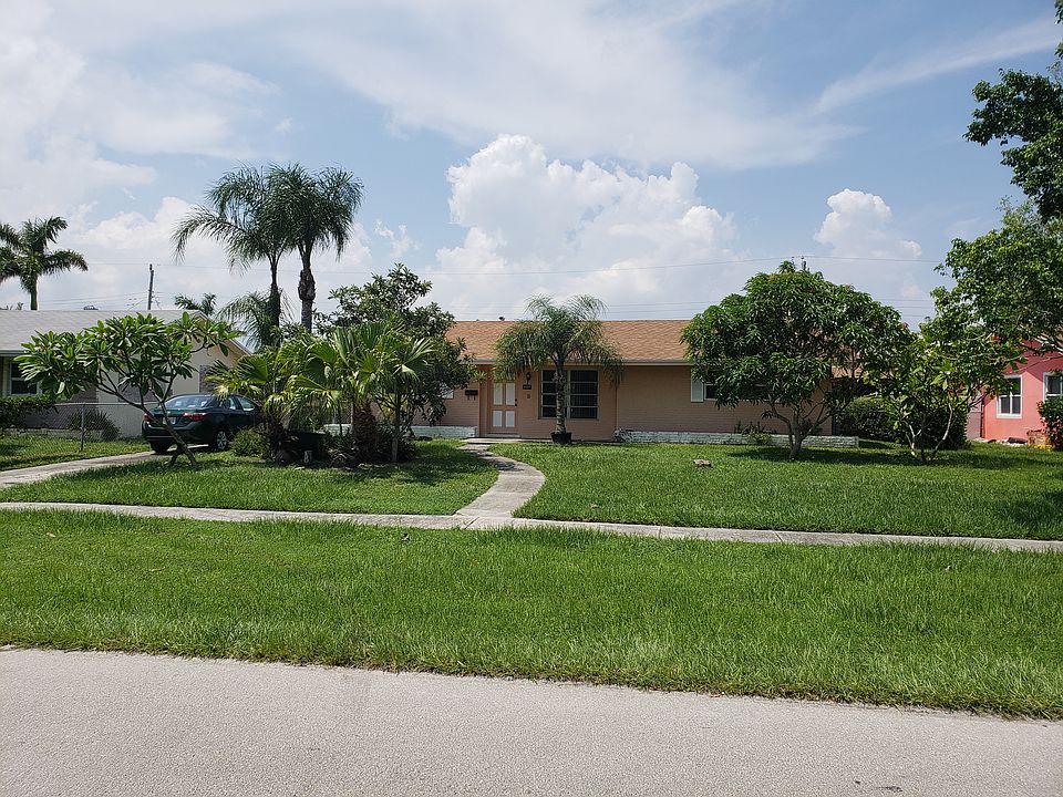 1st image of 4907 Pine Cone Ln