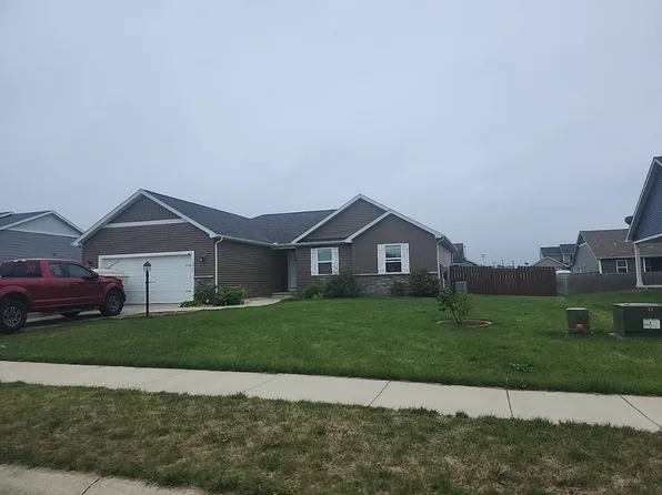 4361 Duffy Dr, Syracuse, IN 46567