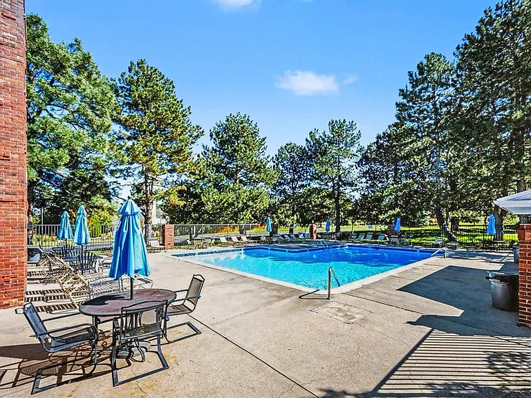 4755 S Helena Way — Photo 24