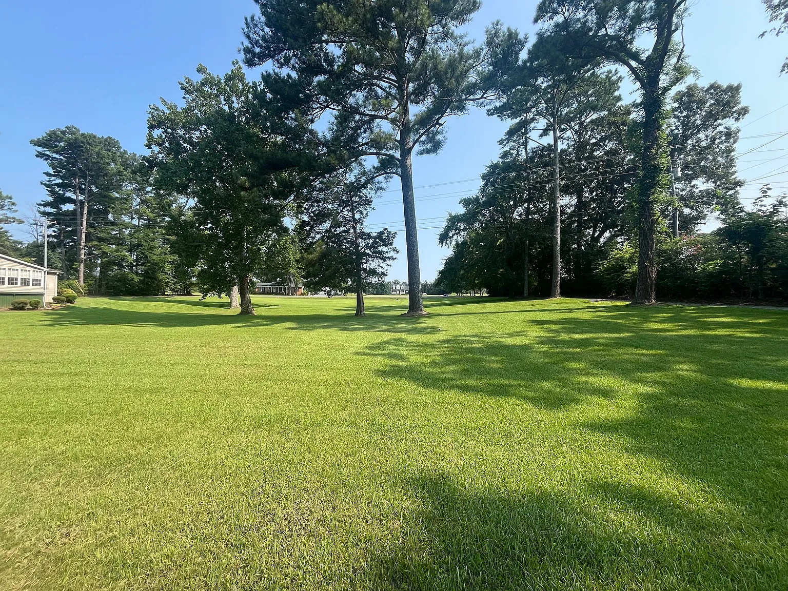 5 bed, 2894 sqft, $2,400 — Photo 2
