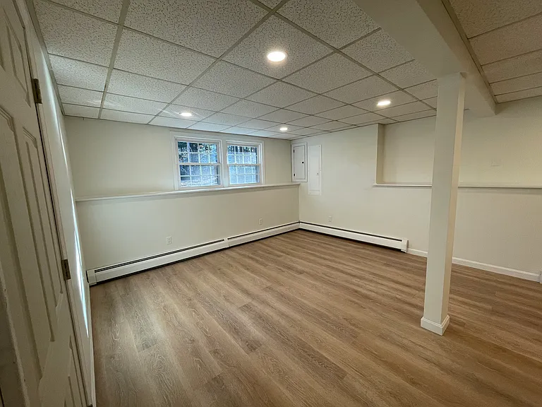 10 Cranberry Ln #A — Photo 3