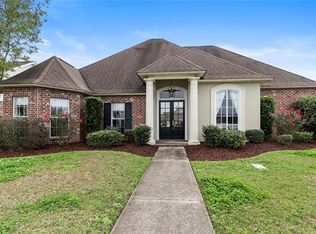 121 Kaylee Dr, Hahnville, LA 70057