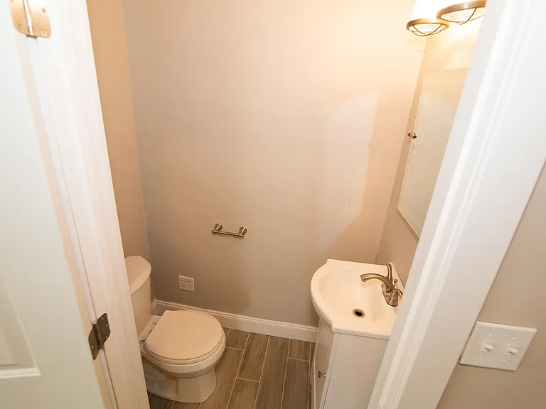 248 E Welch Ave — Photo 5