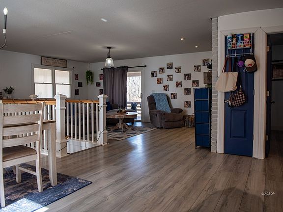 4th image of 796 Bear Run Rd