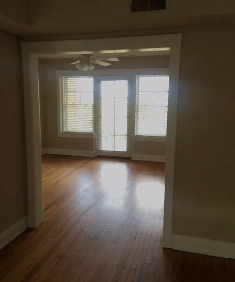 The Blackstone and Petite Maison Apartments — Photo 6