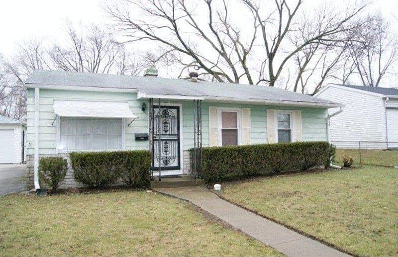 1st image of 22137 Yates Ave
