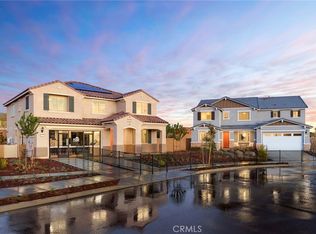 696 Ballesteros St, Perris, CA 92571