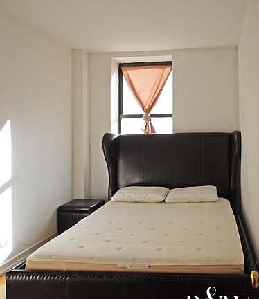 2nd image of 1047 2nd Ave APT 2A