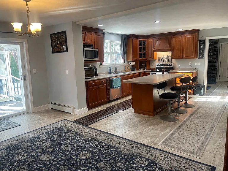 33 Westview Dr — Photo 4