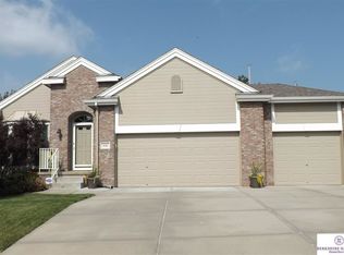 416 S 185th St, Elkhorn, NE 68022
