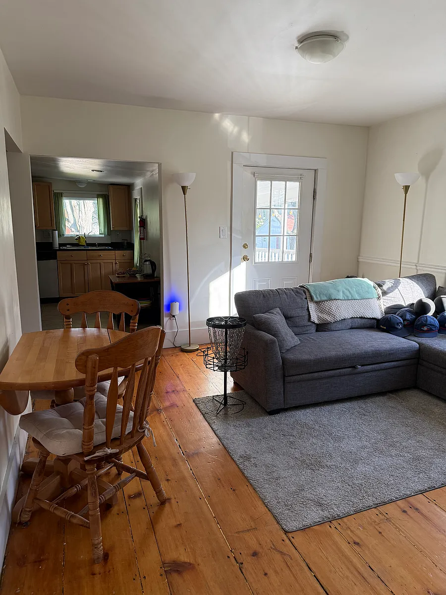 Photo 2 of 14 - 826 State St #3A - Portsmouth, NH Building Photo - 826 State St #3A