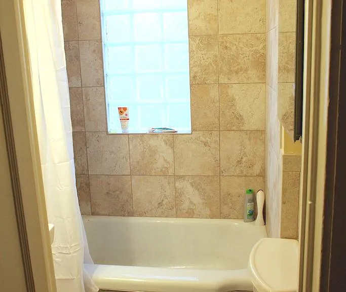 1st fl bath