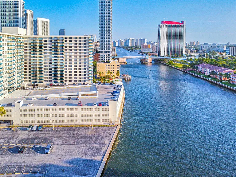 3800 S Ocean Dr #410 — Photo 24