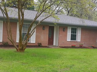 528 Inglewood Dr, Vicksburg, MS 39180