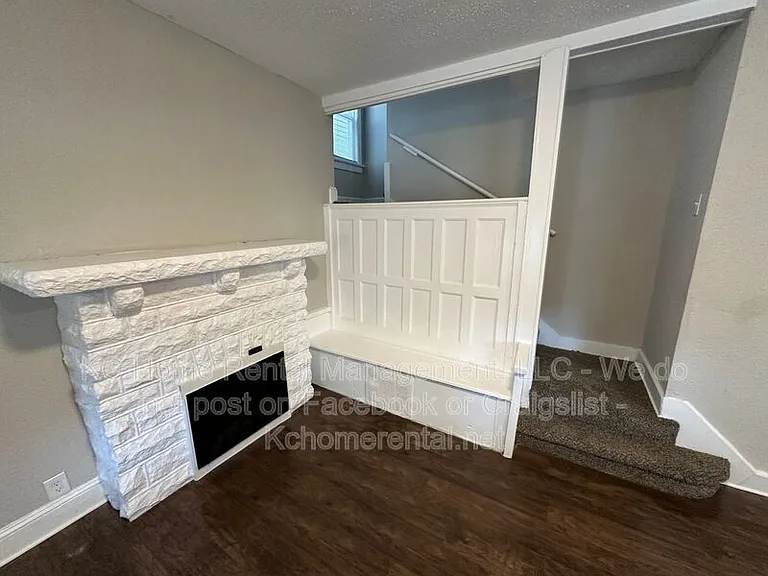 3016 E 32nd St — Photo 14