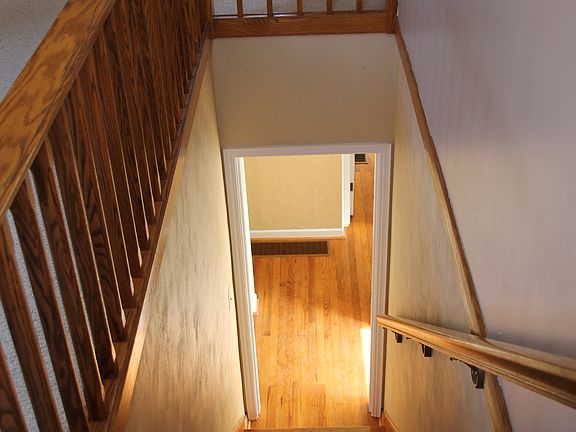 Stairs to master and 3rd bd