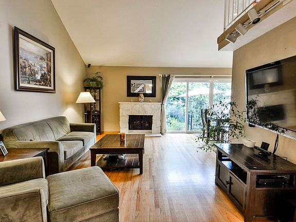 4th image of 1415 Camino Peral