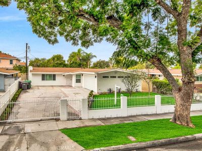 1302 Cedar St, Santa Ana, CA, 92707