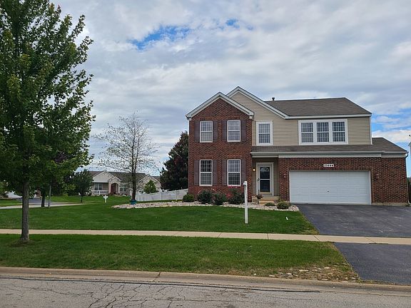 2nd image of 25444 Abbey Ln