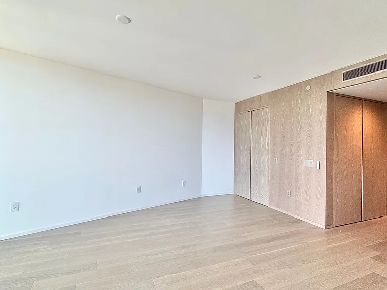 1000 Auahi St #3909 — Photo 9