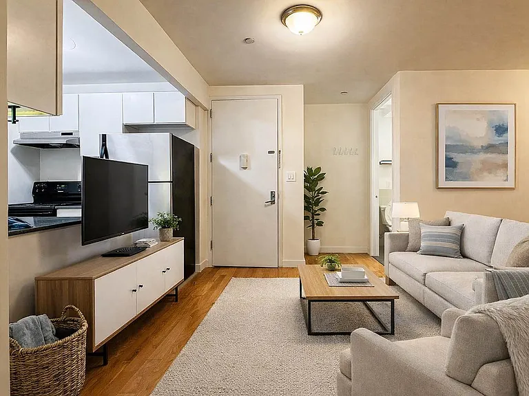 918 Metropolitan Ave #3 — Photo 3