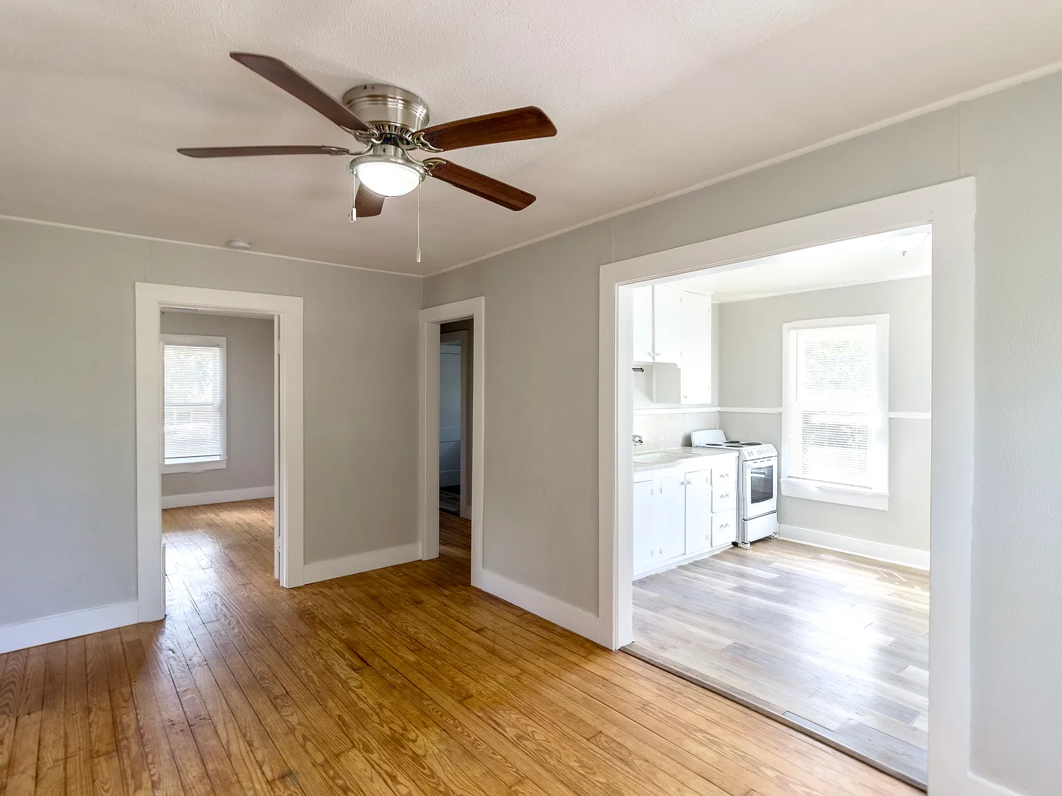 1 bed, 720 sqft, $1,150 — Photo 1