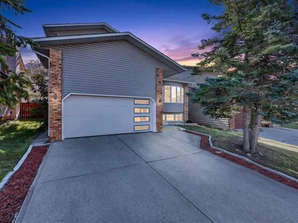 55 W Whitehaven Cres NE, Calgary, AB T1Y 6C4
