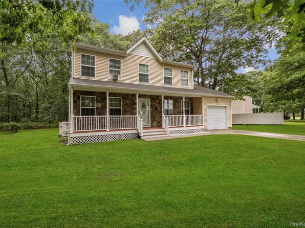 144 Dawn Drive, Shirley, NY 11967