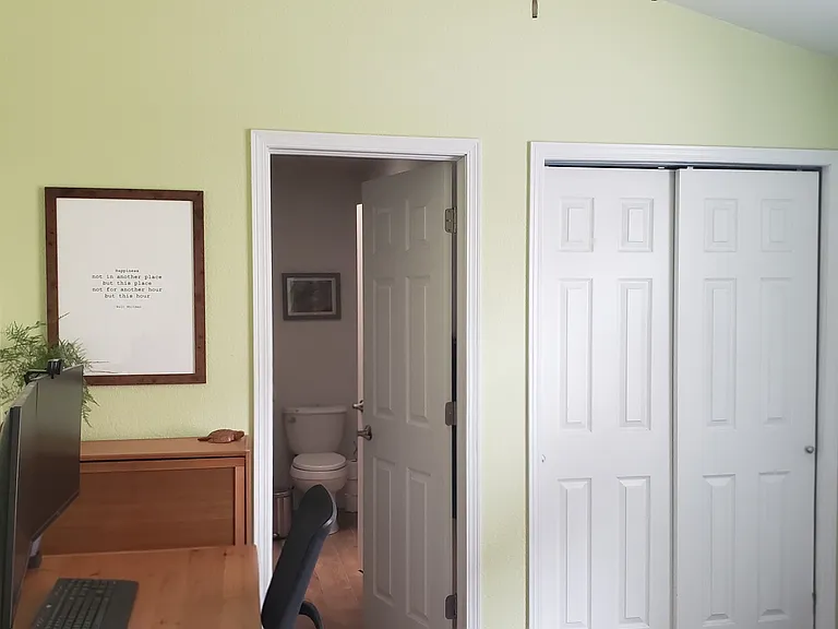 804 Zweck Ct — Photo 10