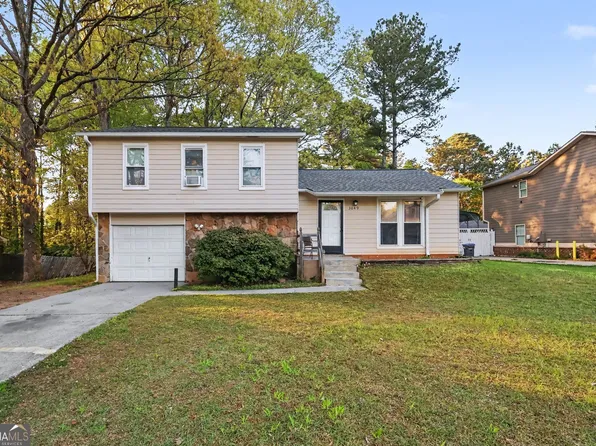 3049 Meadow Wood Ct, Lawrenceville, GA 30044