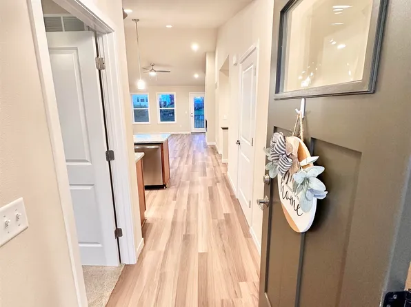3049 Velkommen Rte, Stoughton, WI 53589