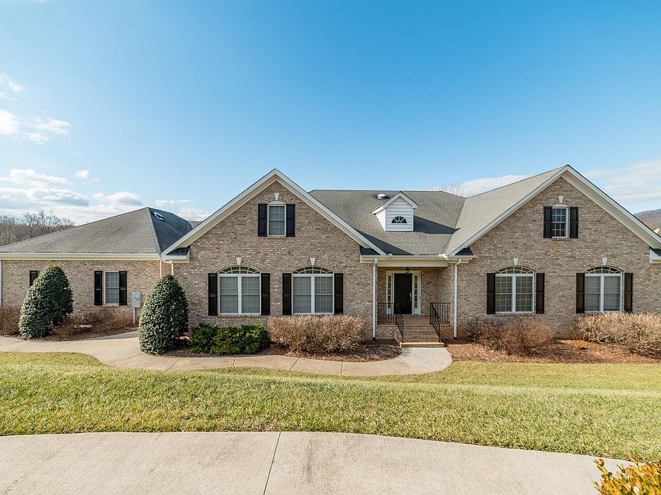 1st image of 1029 Wexford Ct