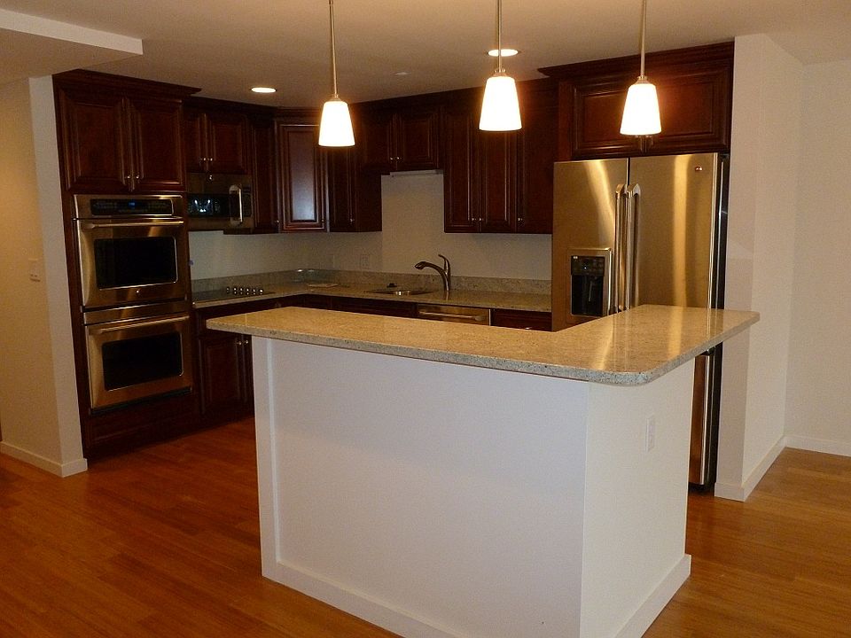1st image of 1001 Marina Dr APT 305E