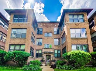 4448 N Malden St APT 2S, Chicago, IL 60640